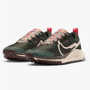 Nike Pegasus Trail 4 Women's Trail Running Shoes size 7 LIKE NEW